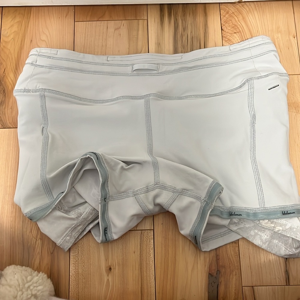 Lululemon skirt - Picture 6 of 7